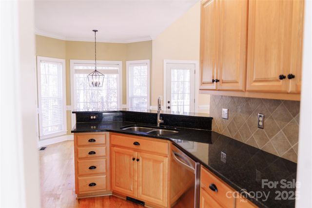 214 Harbor Landing Drive, Mooresville, NC 28117