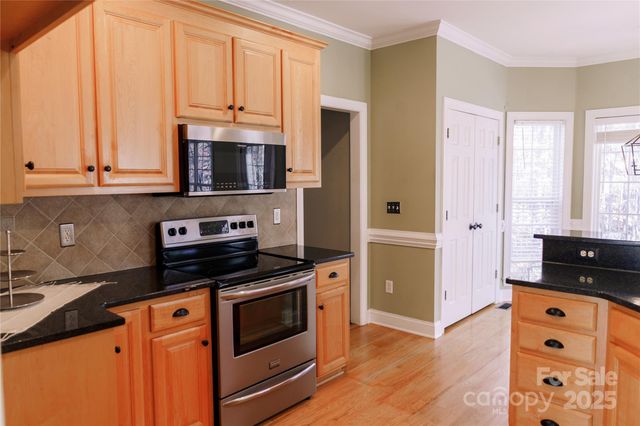 214 Harbor Landing Drive, Mooresville, NC 28117