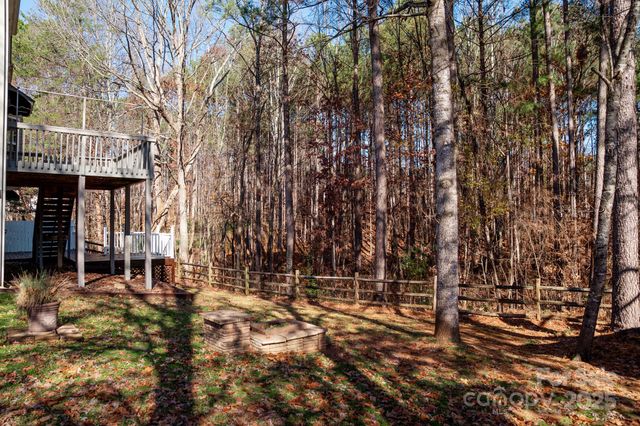 214 Harbor Landing Drive, Mooresville, NC 28117