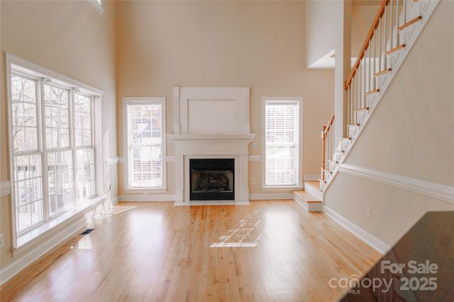 214 Harbor Landing Drive, Mooresville, NC 28117