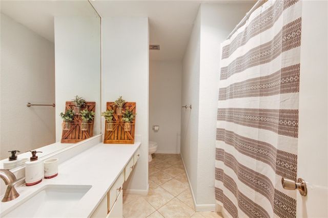 1909 Brun Street 16, Houston, TX 77019