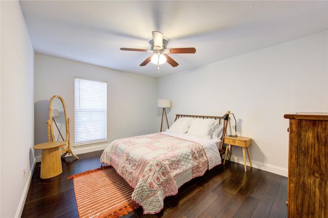 1909 Brun Street 16, Houston, TX 77019