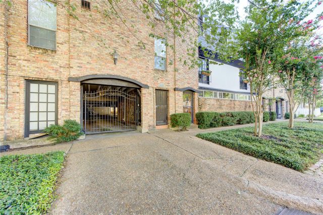 1909 Brun Street 16, Houston, TX 77019