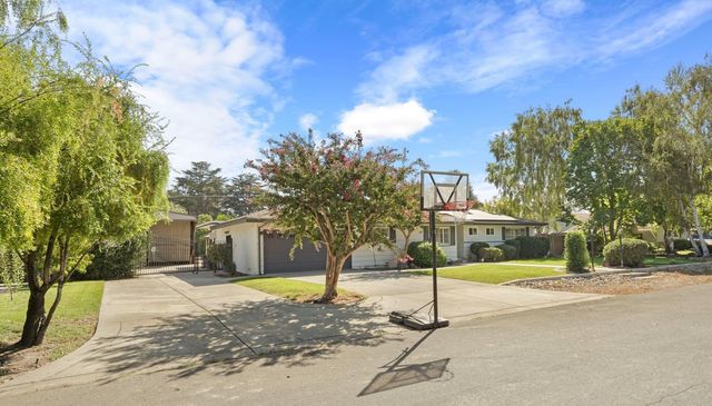 8352 Meath Dr, Stockton, CA 95212
