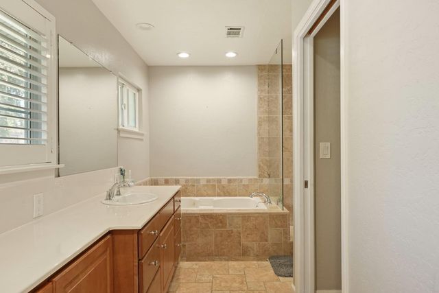8352 Meath Dr, Stockton, CA 95212