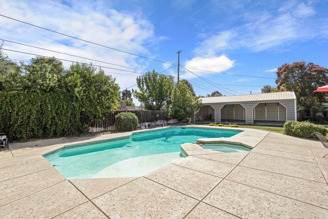 8352 Meath Dr, Stockton, CA 95212