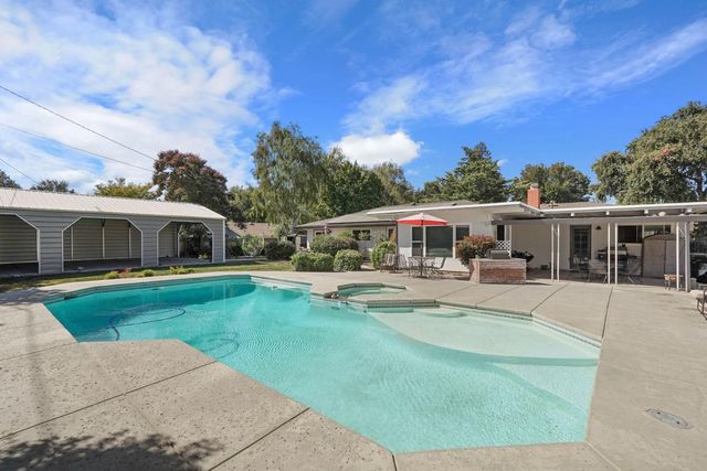 8352 Meath Dr, Stockton, CA 95212