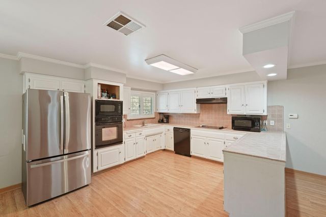 8352 Meath Dr, Stockton, CA 95212
