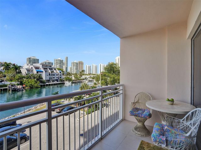 400 Kings Point Dr 314, Sunny Isles Beach, FL 33160