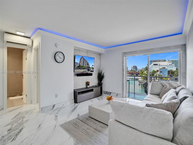 400 Kings Point Dr 314, Sunny Isles Beach, FL 33160