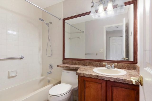 491 ST TROPEZ CIRCLE NE, St Petersburg, FL 33703