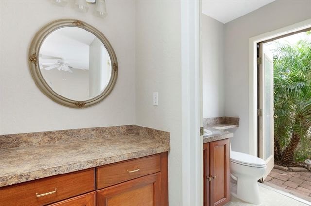 491 ST TROPEZ CIRCLE NE, St Petersburg, FL 33703