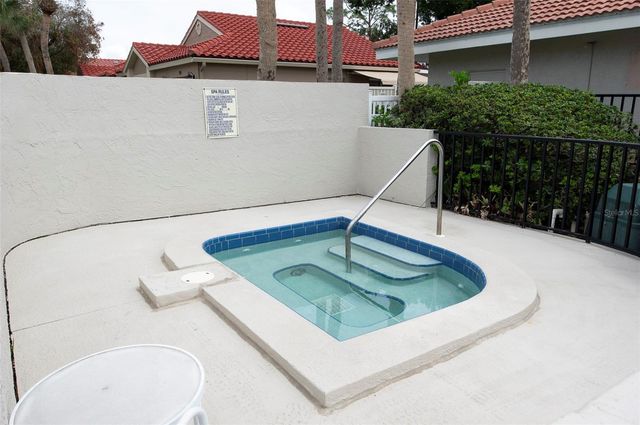 491 ST TROPEZ CIRCLE NE, St Petersburg, FL 33703