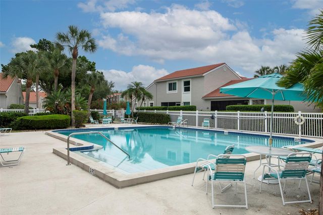 491 ST TROPEZ CIRCLE NE, St Petersburg, FL 33703