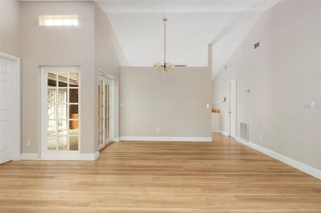 491 ST TROPEZ CIRCLE NE, St Petersburg, FL 33703