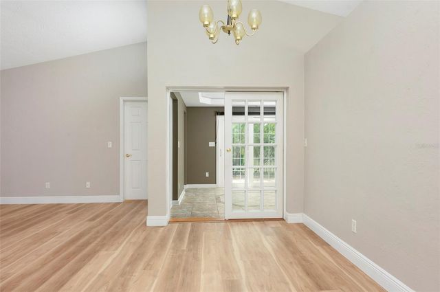 491 ST TROPEZ CIRCLE NE, St Petersburg, FL 33703