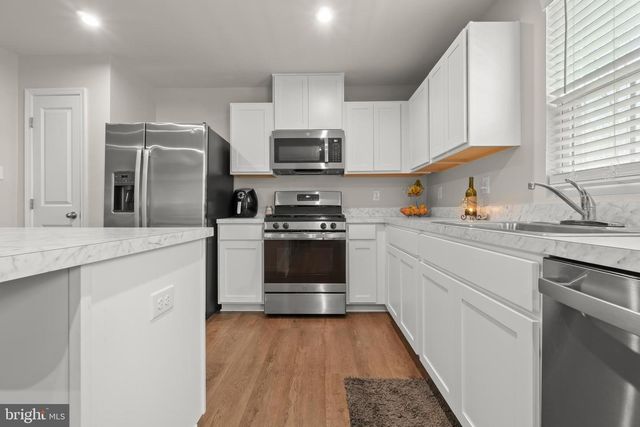 49 SOUTHWIND DR, Blackwood, NJ 08012