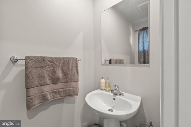 49 SOUTHWIND DR, Blackwood, NJ 08012