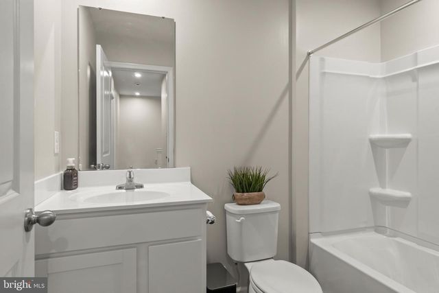 49 SOUTHWIND DR, Blackwood, NJ 08012