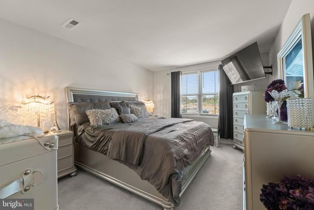 49 SOUTHWIND DR, Blackwood, NJ 08012