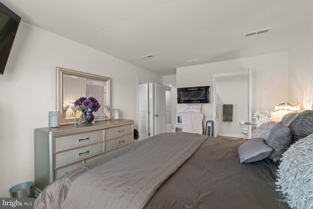 49 SOUTHWIND DR, Blackwood, NJ 08012