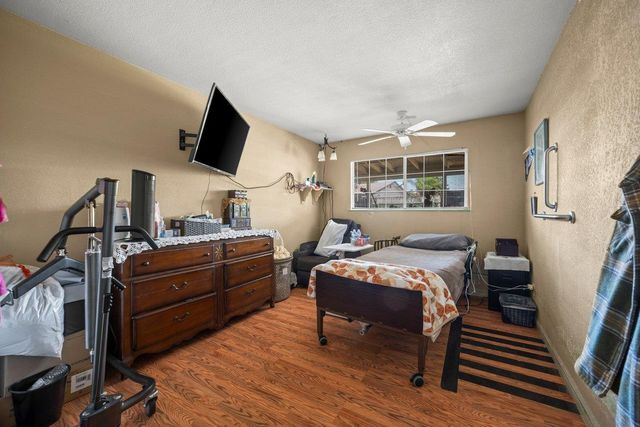 5717 Seyferth Way, Sacramento, CA 95823