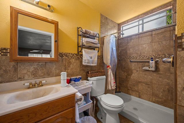 5717 Seyferth Way, Sacramento, CA 95823