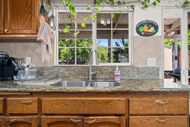 5717 Seyferth Way, Sacramento, CA 95823