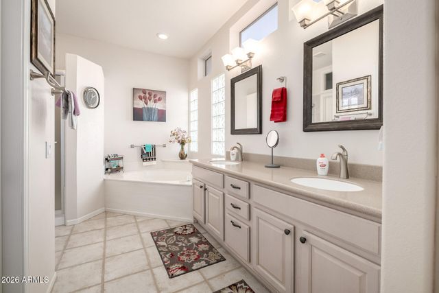 21805 N VIDA Court, Sun City West, AZ 85375