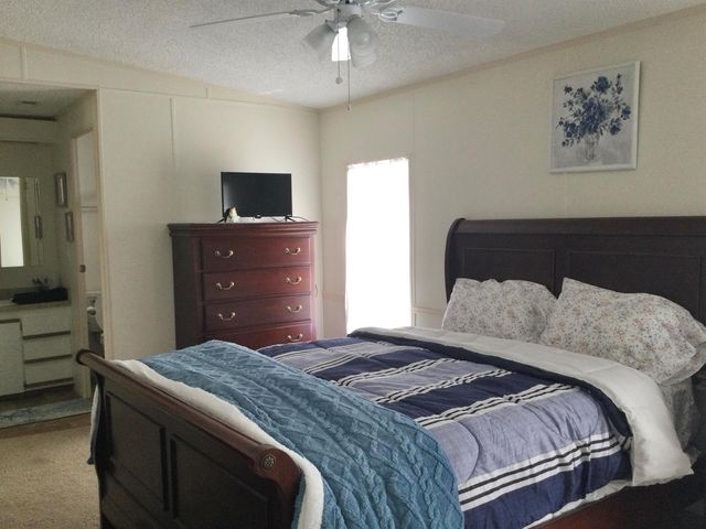 32 Flamenco Way, Port St. Lucie, FL 34952