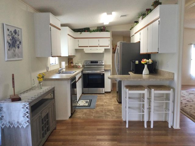 32 Flamenco Way, Port St. Lucie, FL 34952