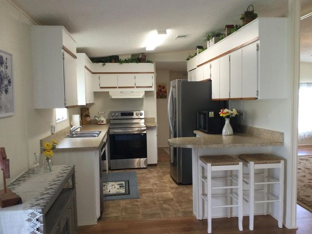 32 Flamenco Way, Port St. Lucie, FL 34952