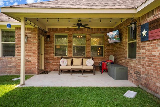 174 Maple Grove Drive, Conroe, TX 77384