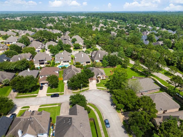 174 Maple Grove Drive, Conroe, TX 77384