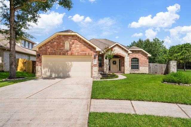 174 Maple Grove Drive, Conroe, TX 77384