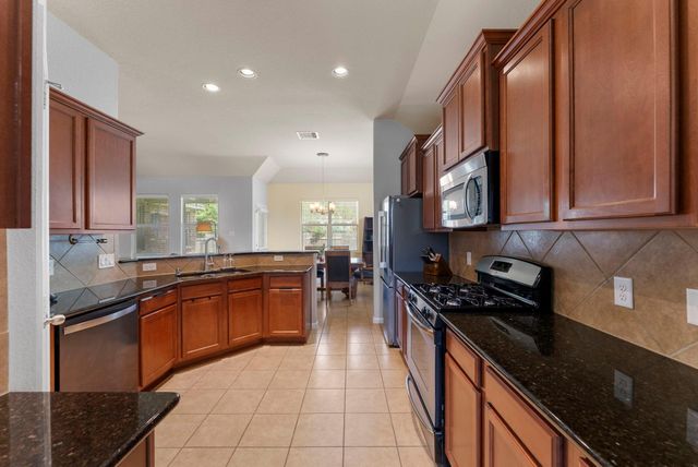 174 Maple Grove Drive, Conroe, TX 77384