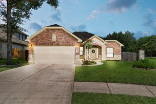 174 Maple Grove Drive, Conroe, TX 77384
