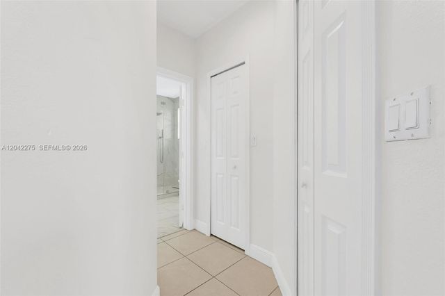 5570 NW 107th Ave 916, Doral, FL 33178