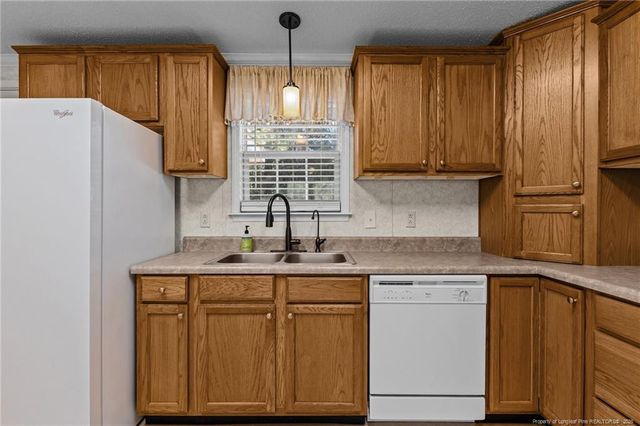 355 Rock Hill Road, Fayetteville, NC 28312