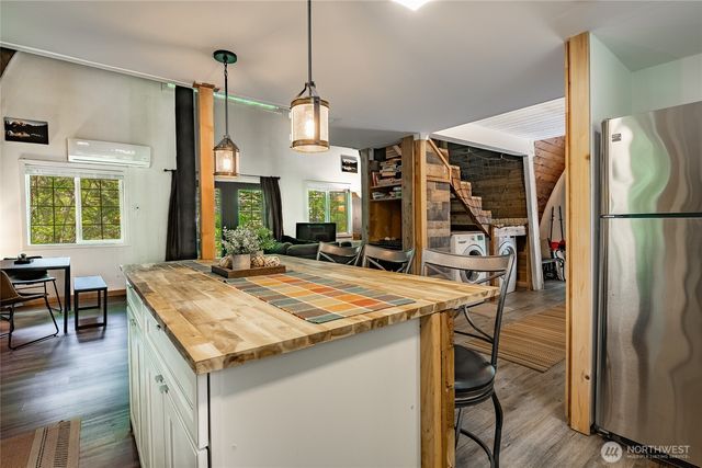 14001 Welcome Road, Glacier, WA 98244