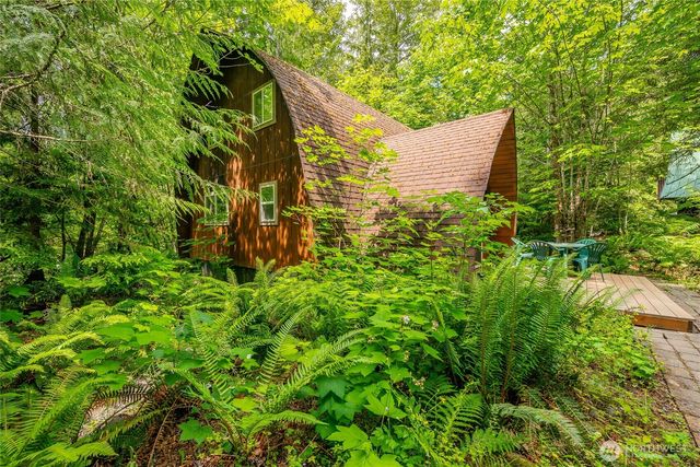14001 Welcome Road, Glacier, WA 98244