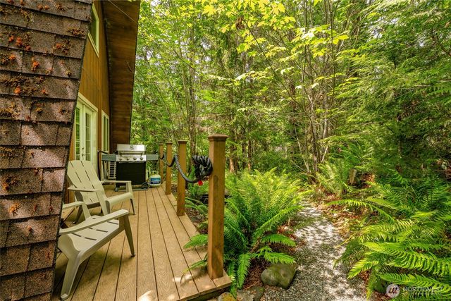 14001 Welcome Road, Glacier, WA 98244