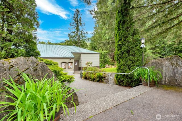 14001 Welcome Road, Glacier, WA 98244