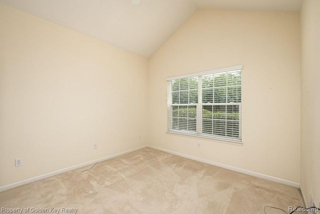 1160 Abbey Court, Westland, MI 48185