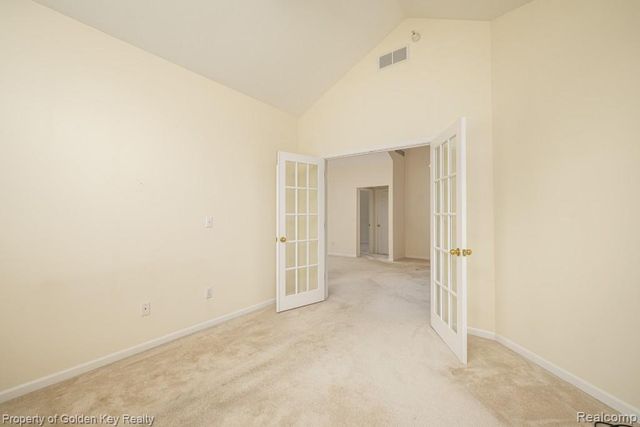 1160 Abbey Court, Westland, MI 48185