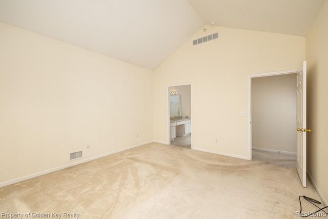 1160 Abbey Court, Westland, MI 48185