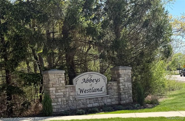 1160 Abbey Court, Westland, MI 48185