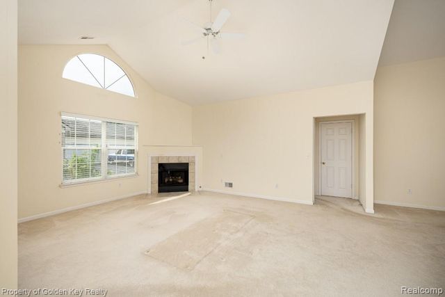 1160 Abbey Court, Westland, MI 48185