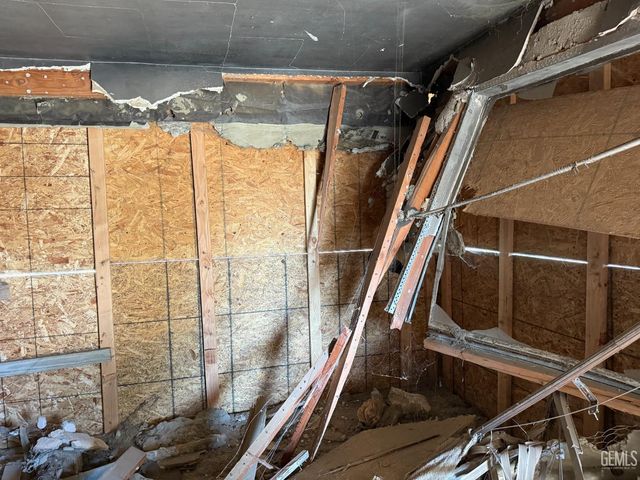 3101 Pioneer Drive, Bakersfield, CA 93306