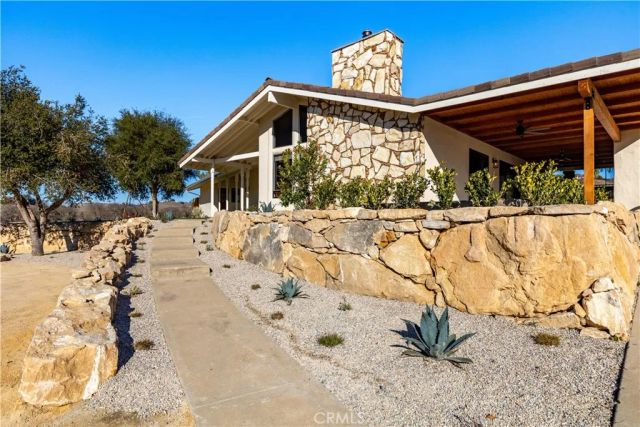 1670 Southfork Place, Paso Robles, CA 93446